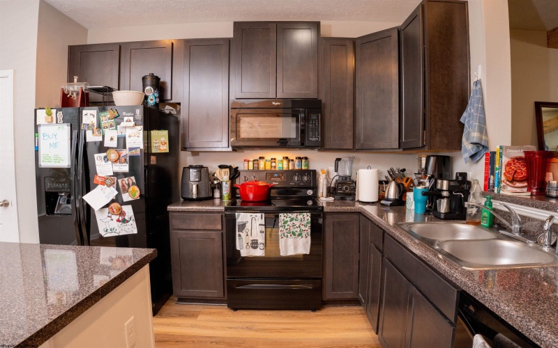 134 Woodside Drive, Morgantown, West Virginia 26508, 3 Bedrooms Bedrooms, 6 Rooms Rooms,2 BathroomsBathrooms,Single Family Attached,For Sale,Woodside,10158909