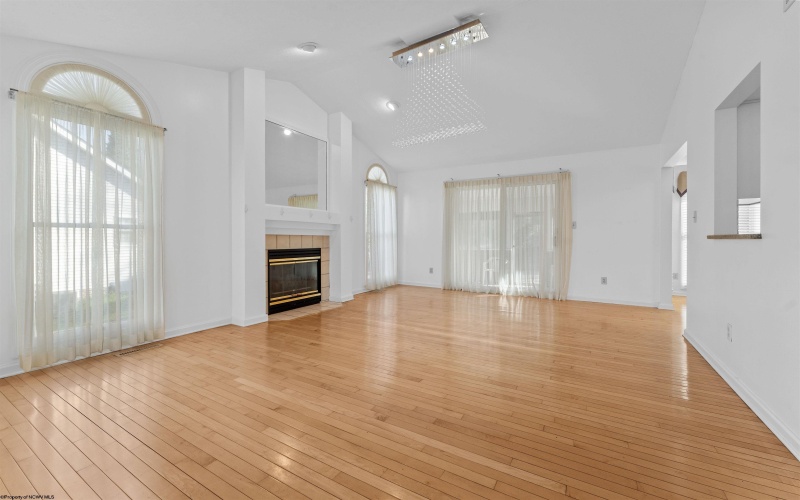 1456 Lakeland Avenue, Morgantown, West Virginia 26505, 4 Bedrooms Bedrooms, 8 Rooms Rooms,3 BathroomsBathrooms,Single Family Detached,For Sale,Lakeland,10158897