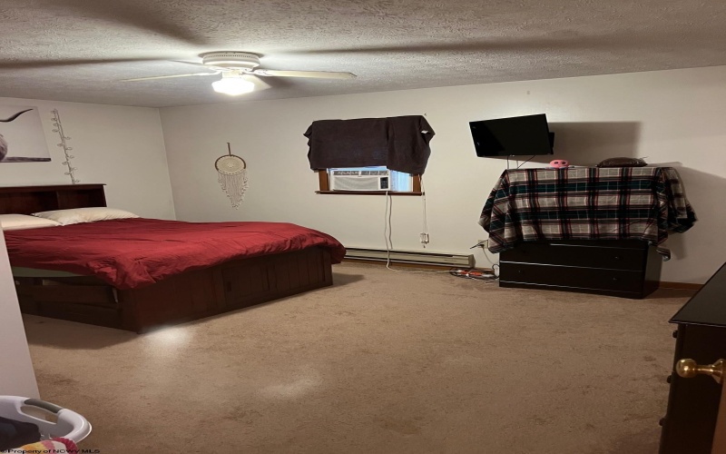 90 Johnson Avenue, Elkins, West Virginia 26241, ,Multi-unit/income,For Sale,Johnson,10158914