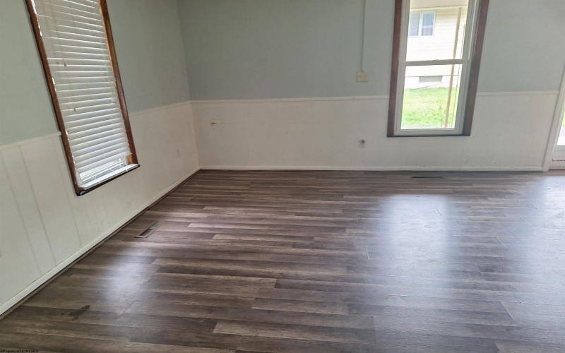 191 Valley Street, Salem, West Virginia 26426, 4 Bedrooms Bedrooms, 8 Rooms Rooms,2 BathroomsBathrooms,Single Family Detached,For Sale,Valley,10158918