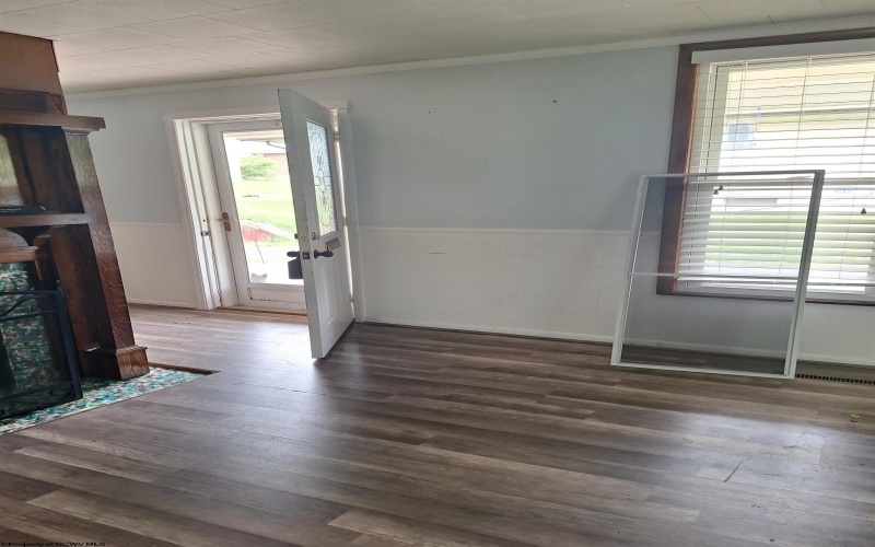 191 Valley Street, Salem, West Virginia 26426, 4 Bedrooms Bedrooms, 8 Rooms Rooms,2 BathroomsBathrooms,Single Family Detached,For Sale,Valley,10158918