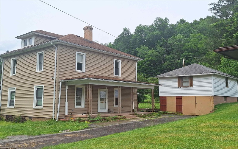 191 Valley Street, Salem, West Virginia 26426, 4 Bedrooms Bedrooms, 8 Rooms Rooms,2 BathroomsBathrooms,Single Family Detached,For Sale,Valley,10158918