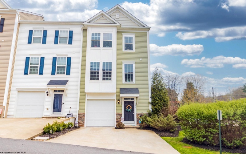 100 Inlet Street, Morgantown, West Virginia 26508, 3 Bedrooms Bedrooms, 7 Rooms Rooms,2 BathroomsBathrooms,Single Family Attached,For Sale,Inlet,10158948