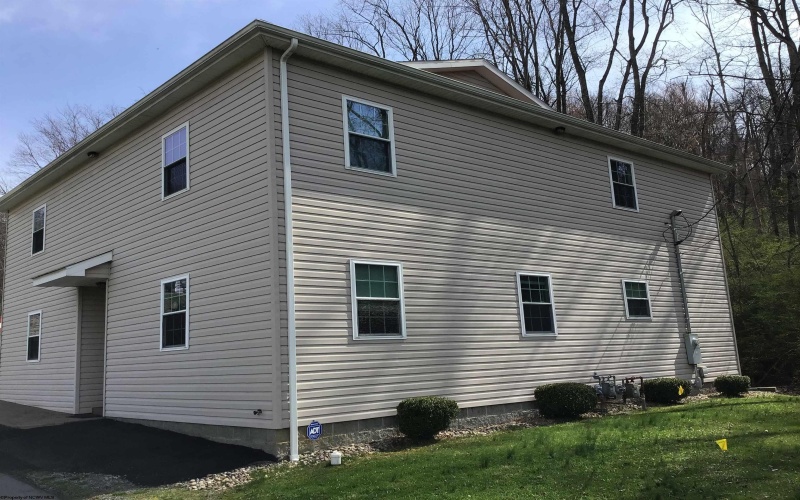 1547 Tulip Lane, Fairmont, West Virginia 26554, ,Commercial/industrial,For Lease,Tulip,10158946