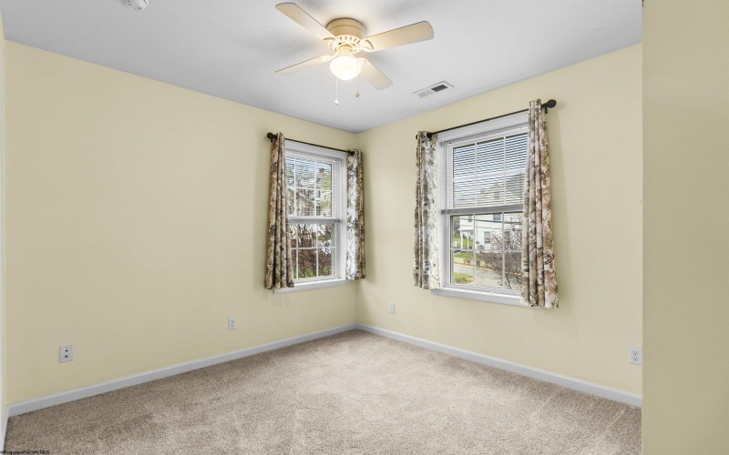 617 Richwood Avenue, Morgantown, West Virginia 26505, 4 Bedrooms Bedrooms, 7 Rooms Rooms,3 BathroomsBathrooms,Single Family Detached,For Sale,Richwood,10158937