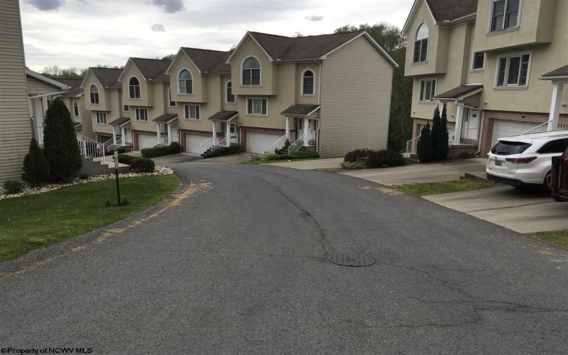 265 Palisades Drive, Morgantown, West Virginia 26508, 3 Bedrooms Bedrooms, 7 Rooms Rooms,3 BathroomsBathrooms,Residential Rentals,For Rent,Palisades,10158944