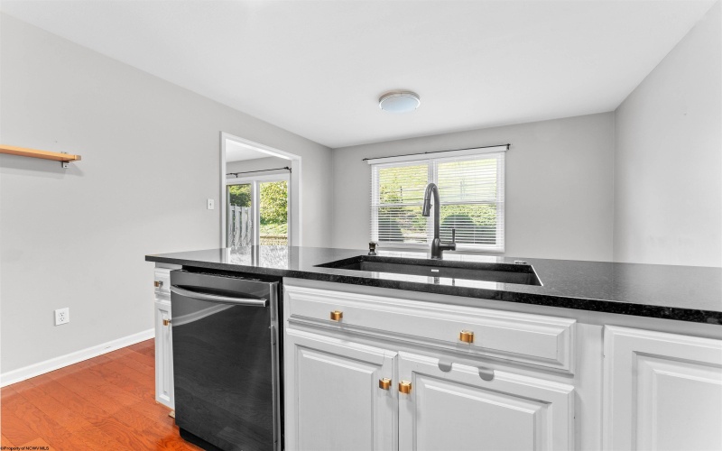171 Windwood Drive, Morgantown, West Virginia 26505, 3 Bedrooms Bedrooms, 7 Rooms Rooms,3 BathroomsBathrooms,Residential Rentals,For Rent,Windwood,10158950
