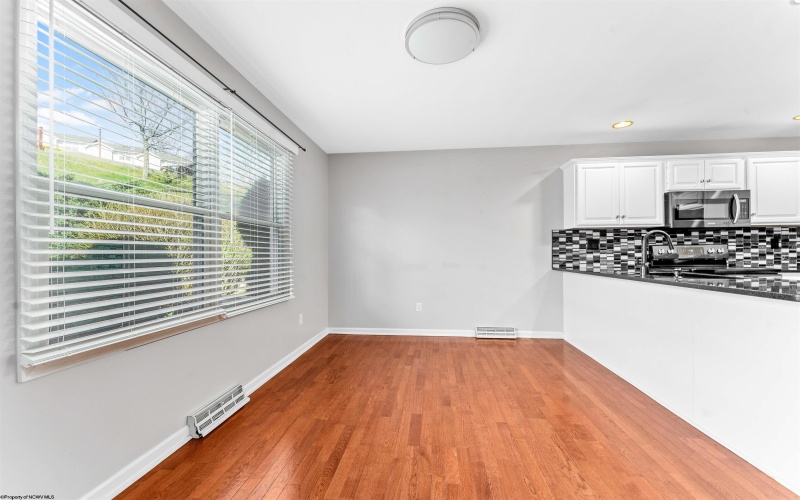 171 Windwood Drive, Morgantown, West Virginia 26505, 3 Bedrooms Bedrooms, 7 Rooms Rooms,3 BathroomsBathrooms,Residential Rentals,For Rent,Windwood,10158950