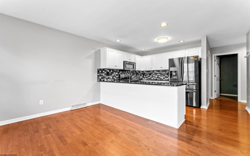 171 Windwood Drive, Morgantown, West Virginia 26505, 3 Bedrooms Bedrooms, 7 Rooms Rooms,3 BathroomsBathrooms,Residential Rentals,For Rent,Windwood,10158950