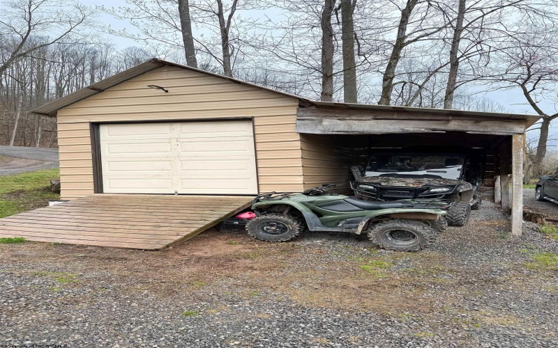 8 OLD HANNAHSVILLE Lane, Parsons, West Virginia 26287, 3 Bedrooms Bedrooms, 5 Rooms Rooms,2 BathroomsBathrooms,Single Family Detached,For Sale,OLD HANNAHSVILLE,10158940