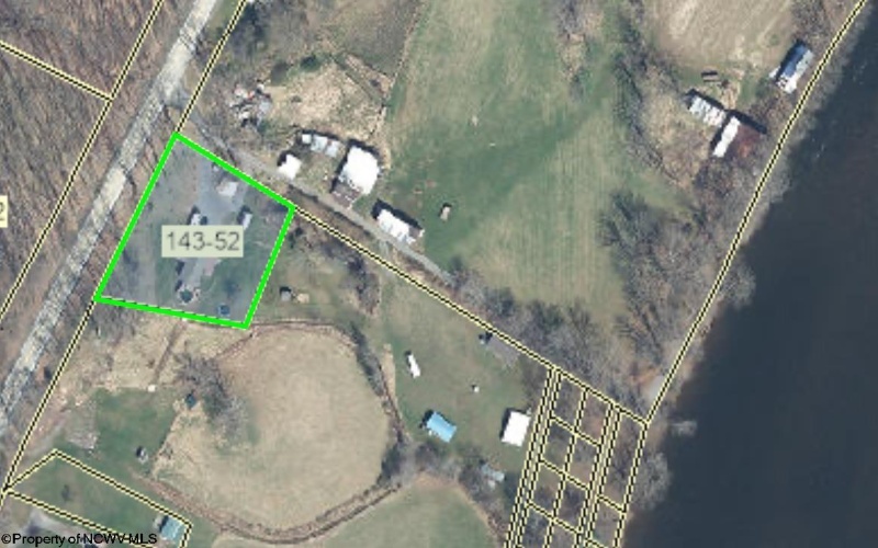 8 OLD HANNAHSVILLE Lane, Parsons, West Virginia 26287, 3 Bedrooms Bedrooms, 5 Rooms Rooms,2 BathroomsBathrooms,Single Family Detached,For Sale,OLD HANNAHSVILLE,10158940