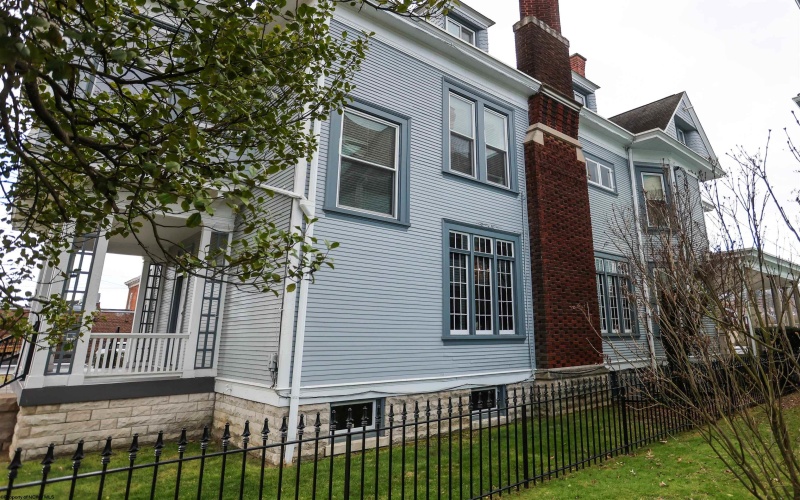 248 Main Street, Clarksburg, West Virginia 26301, 5 Bedrooms Bedrooms, 14 Rooms Rooms,3 BathroomsBathrooms,Single Family Detached,For Sale,Main,10158693