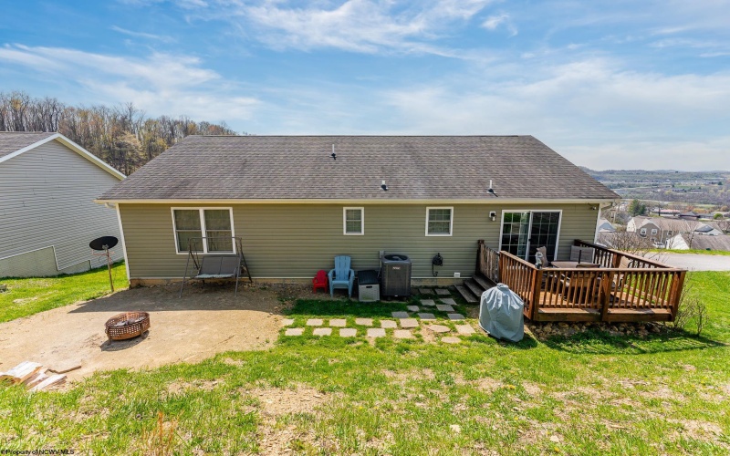 160 Auburn Drive, Morgantown, West Virginia 26501, 3 Bedrooms Bedrooms, 6 Rooms Rooms,2 BathroomsBathrooms,Single Family Detached,For Sale,Auburn,10158971