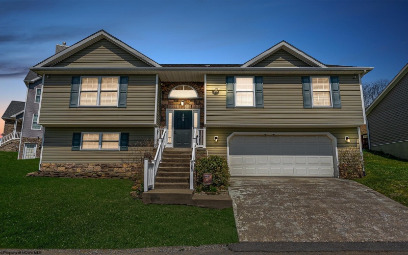 160 Auburn Drive, Morgantown, West Virginia 26501, 3 Bedrooms Bedrooms, 6 Rooms Rooms,2 BathroomsBathrooms,Single Family Detached,For Sale,Auburn,10158971