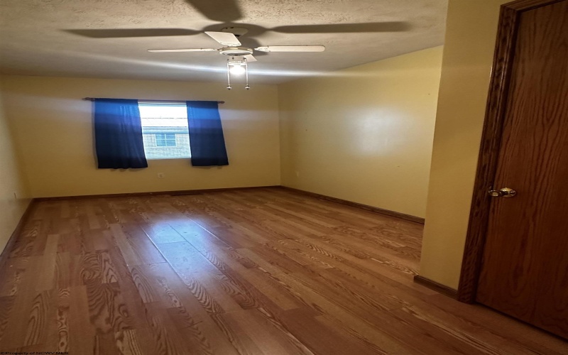 1445 River Avenue, Weston, West Virginia 26452, 3 Bedrooms Bedrooms, 6 Rooms Rooms,2 BathroomsBathrooms,Single Family Detached,For Sale,River,10158841