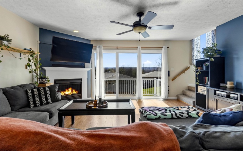 502 Pierpont Heights Drive, Morgantown, West Virginia 26508, 2 Bedrooms Bedrooms, 4 Rooms Rooms,2 BathroomsBathrooms,Single Family Attached,For Sale,Pierpont Heights,10158978