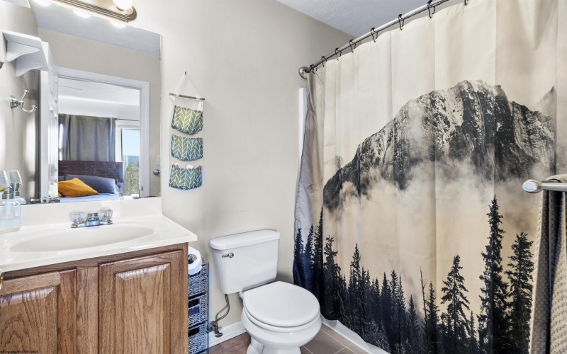502 Pierpont Heights Drive, Morgantown, West Virginia 26508, 2 Bedrooms Bedrooms, 4 Rooms Rooms,2 BathroomsBathrooms,Single Family Attached,For Sale,Pierpont Heights,10158978