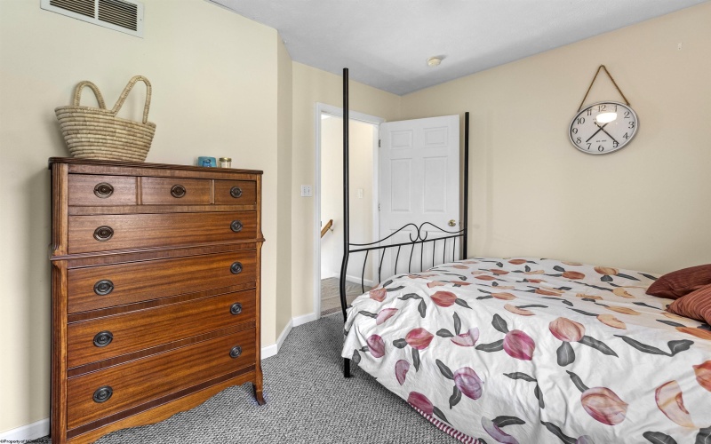 502 Pierpont Heights Drive, Morgantown, West Virginia 26508, 2 Bedrooms Bedrooms, 4 Rooms Rooms,2 BathroomsBathrooms,Single Family Attached,For Sale,Pierpont Heights,10158978