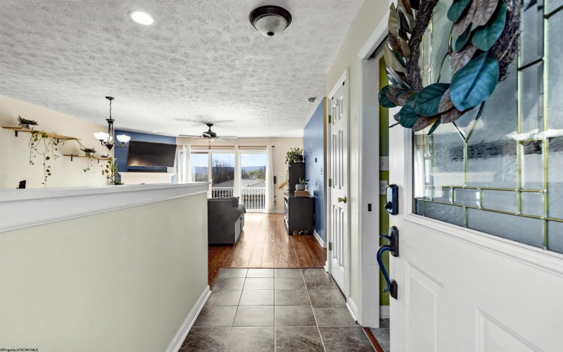 502 Pierpont Heights Drive, Morgantown, West Virginia 26508, 2 Bedrooms Bedrooms, 4 Rooms Rooms,2 BathroomsBathrooms,Single Family Attached,For Sale,Pierpont Heights,10158978