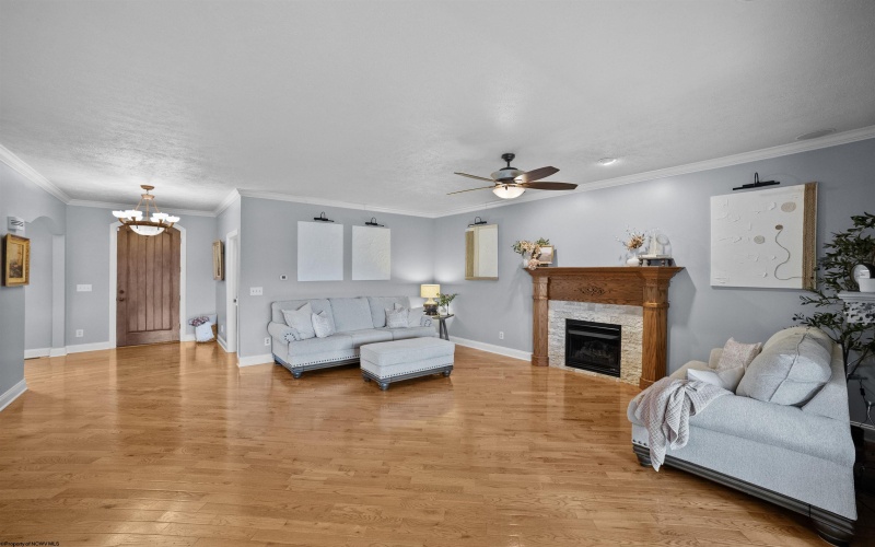 7401 Scottsdale Road, Fairmont, West Virginia 26554, 6 Bedrooms Bedrooms, 13 Rooms Rooms,7 BathroomsBathrooms,Single Family Detached,For Sale,Scottsdale,10159004