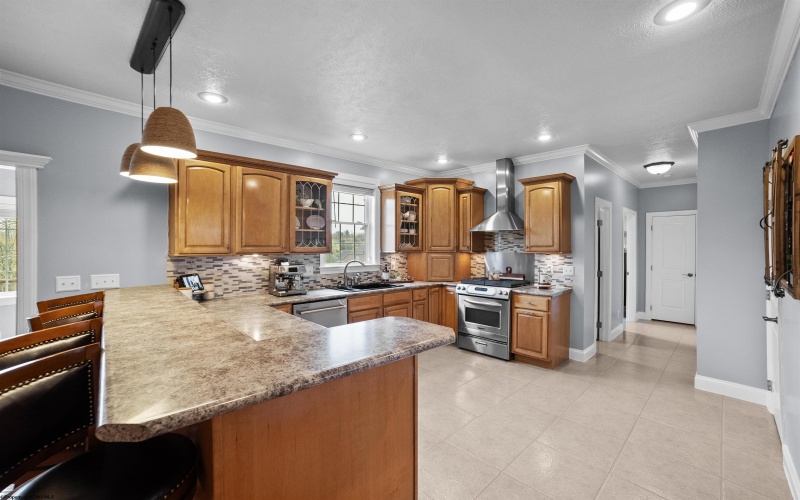 7401 Scottsdale Road, Fairmont, West Virginia 26554, 6 Bedrooms Bedrooms, 13 Rooms Rooms,7 BathroomsBathrooms,Single Family Detached,For Sale,Scottsdale,10159004