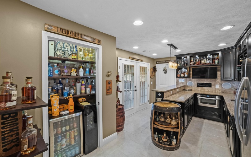 7401 Scottsdale Road, Fairmont, West Virginia 26554, 6 Bedrooms Bedrooms, 13 Rooms Rooms,7 BathroomsBathrooms,Single Family Detached,For Sale,Scottsdale,10159004