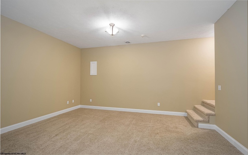 306 Villa View Drive, Morgantown, West Virginia 26505, 4 Bedrooms Bedrooms, 7 Rooms Rooms,4 BathroomsBathrooms,Single Family Attached,For Sale,Villa View,10158993