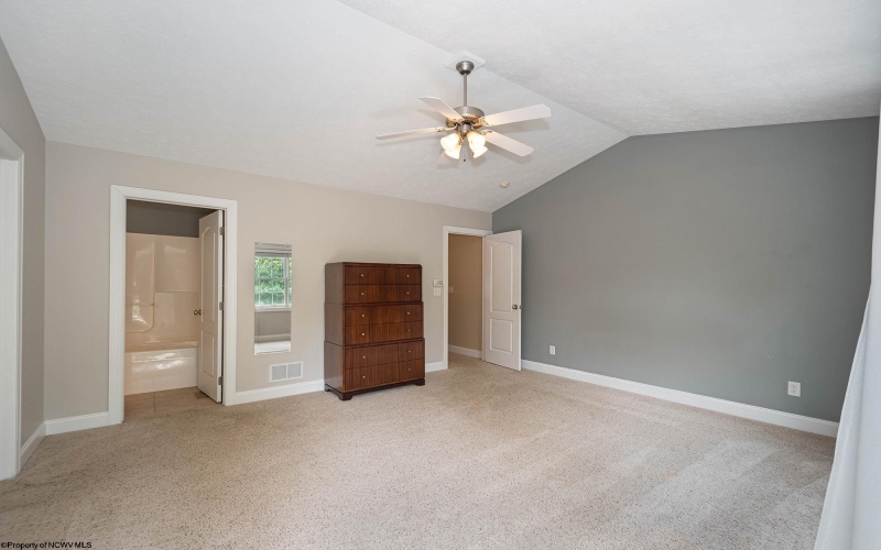 306 Villa View Drive, Morgantown, West Virginia 26505, 4 Bedrooms Bedrooms, 7 Rooms Rooms,4 BathroomsBathrooms,Single Family Attached,For Sale,Villa View,10158993
