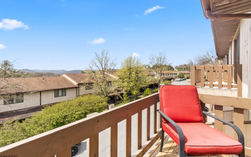 1224 Van Voorhis Road, Morgantown, West Virginia 26505, 2 Bedrooms Bedrooms, 4 Rooms Rooms,1 BathroomBathrooms,Single Family Attached,For Sale,Van Voorhis,10158997