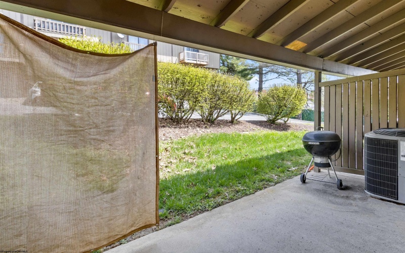 1224 Van Voorhis Road, Morgantown, West Virginia 26505, 2 Bedrooms Bedrooms, 4 Rooms Rooms,1 BathroomBathrooms,Single Family Attached,For Sale,Van Voorhis,10158997