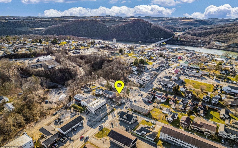 395 Kensington Avenue, Star City, West Virginia 26505, ,Multi-unit/income,For Sale,Kensington,10158995