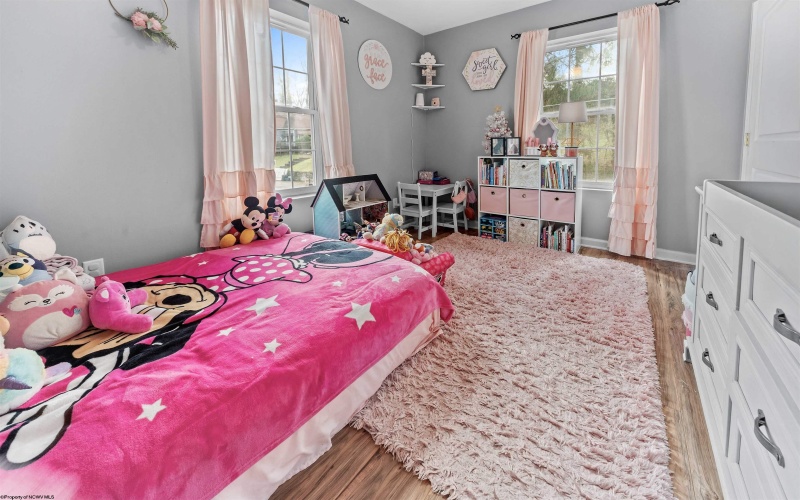 217 Chicago Street, Fairmont, West Virginia 26554, 3 Bedrooms Bedrooms, 6 Rooms Rooms,2 BathroomsBathrooms,Single Family Detached,For Sale,Chicago,10158994