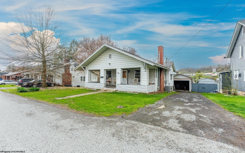 1511 Edgeway Drive, Fairmont, West Virginia 26554, 3 Bedrooms Bedrooms, 7 Rooms Rooms,1 BathroomBathrooms,Single Family Detached,For Sale,Edgeway,10159025