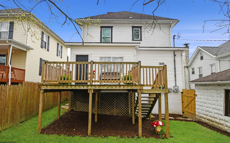212 Concord Street, Clarksburg, West Virginia 26301, 3 Bedrooms Bedrooms, 7 Rooms Rooms,1 BathroomBathrooms,Single Family Detached,For Sale,Concord,10159010