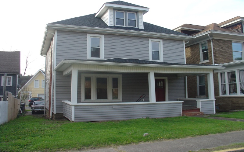 304 High Street, Morgantown, West Virginia 26501, 4 Bedrooms Bedrooms, 7 Rooms Rooms,1 BathroomBathrooms,Single Family Detached,For Sale,High,10159009