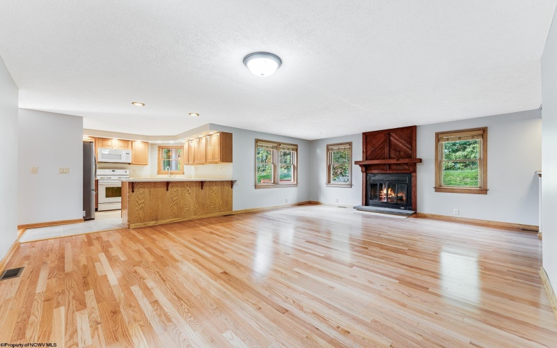 744 Augusta Avenue, Morgantown, West Virginia 26501, 4 Bedrooms Bedrooms, 8 Rooms Rooms,3 BathroomsBathrooms,Single Family Detached,For Sale,Augusta,10159037