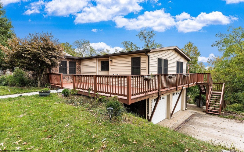 744 Augusta Avenue, Morgantown, West Virginia 26501, 4 Bedrooms Bedrooms, 8 Rooms Rooms,3 BathroomsBathrooms,Single Family Detached,For Sale,Augusta,10159037