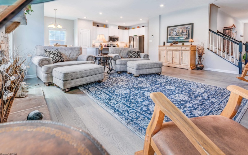 220 Stonehurst Drive, Morgantown, West Virginia 26501, 3 Bedrooms Bedrooms, 8 Rooms Rooms,3 BathroomsBathrooms,Single Family Attached,For Sale,Stonehurst,10159036