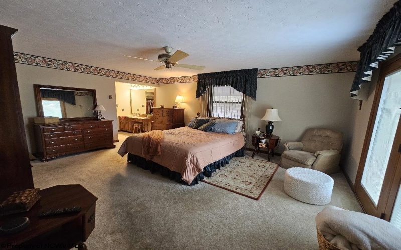 127 FAIRLAWN Drive, Buckhannon, West Virginia 26201, 3 Bedrooms Bedrooms, 6 Rooms Rooms,2 BathroomsBathrooms,Single Family Detached,For Sale,FAIRLAWN,10159040