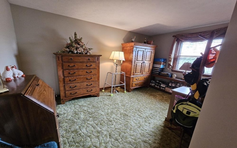 127 FAIRLAWN Drive, Buckhannon, West Virginia 26201, 3 Bedrooms Bedrooms, 6 Rooms Rooms,2 BathroomsBathrooms,Single Family Detached,For Sale,FAIRLAWN,10159040