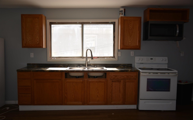 201 Milford Street, Clarksburg, West Virginia 26301, ,Multi-unit/income,For Sale,Milford,10159061