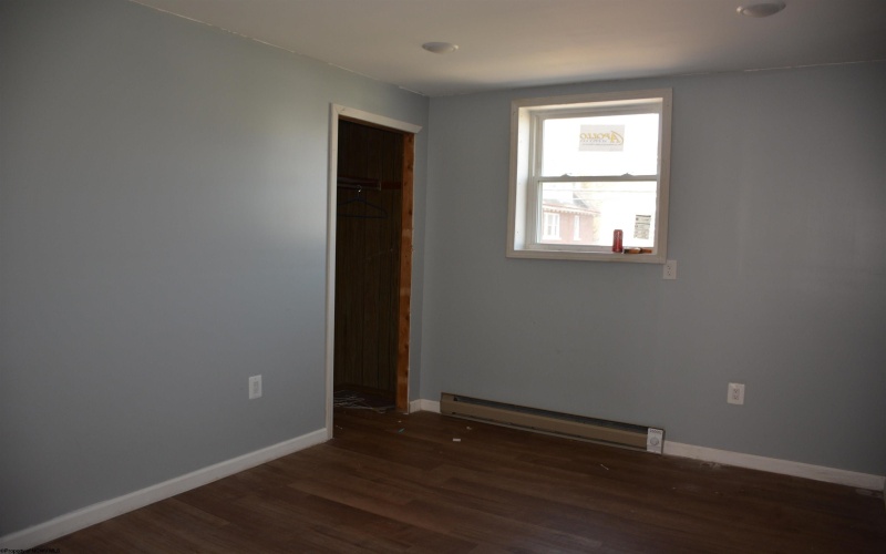 201 Milford Street, Clarksburg, West Virginia 26301, ,Multi-unit/income,For Sale,Milford,10159061