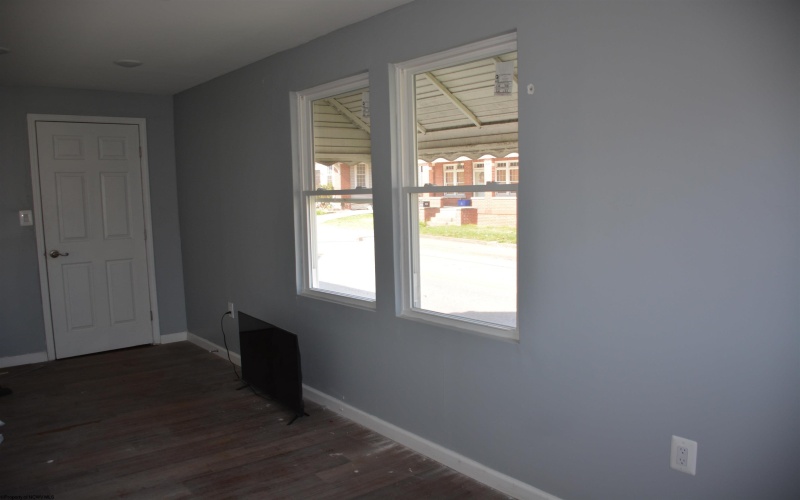 201 Milford Street, Clarksburg, West Virginia 26301, ,Multi-unit/income,For Sale,Milford,10159061