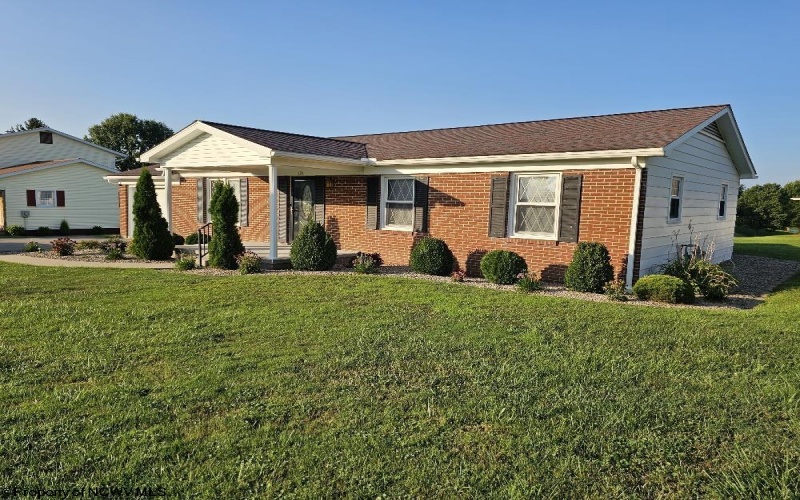 124 FAIRLAWN Drive, Buckhannon, West Virginia 26201, 2 Bedrooms Bedrooms, 5 Rooms Rooms,2 BathroomsBathrooms,Single Family Detached,For Sale,FAIRLAWN,10159062