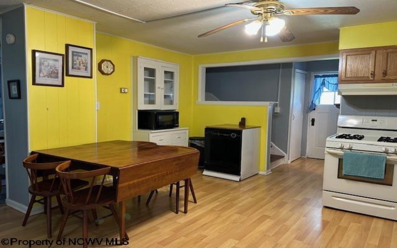 1352 Randolph Drive, Beverly, West Virginia 26253, 3 Bedrooms Bedrooms, 6 Rooms Rooms,1 BathroomBathrooms,Single Family Detached,For Sale,Randolph,10159060
