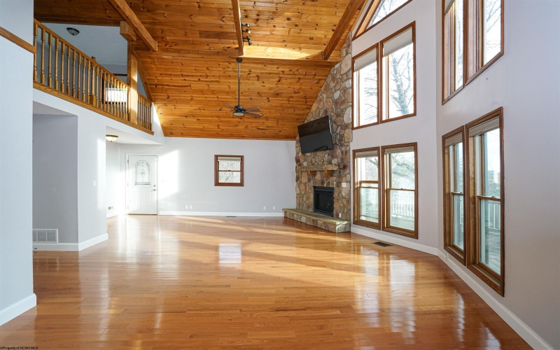 1426 Kingwood Pike, Morgantown, West Virginia 26508, 4 Bedrooms Bedrooms, 7 Rooms Rooms,2 BathroomsBathrooms,Single Family Detached,For Sale,Kingwood,10159058
