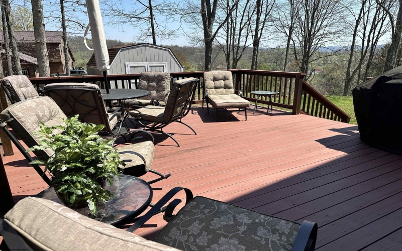 336 Landmark Estates Road, Jane Lew, West Virginia 26378, 3 Bedrooms Bedrooms, 8 Rooms Rooms,2 BathroomsBathrooms,Single Family Detached,For Sale,Landmark Estates,10159045
