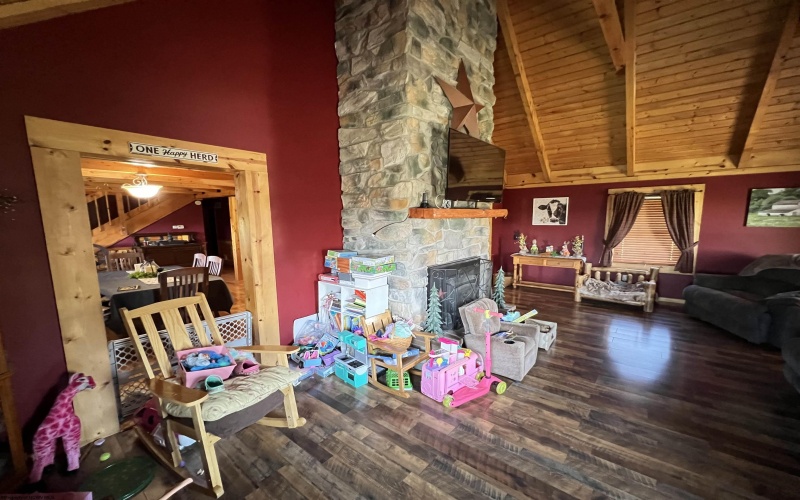355 Bennett Road, Philippi, West Virginia 26416, 4 Bedrooms Bedrooms, 7 Rooms Rooms,2 BathroomsBathrooms,Single Family Detached,For Sale,Bennett,10159051