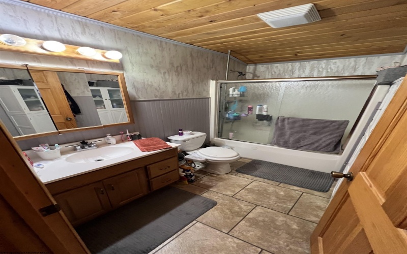 355 Bennett Road, Philippi, West Virginia 26416, 4 Bedrooms Bedrooms, 7 Rooms Rooms,2 BathroomsBathrooms,Single Family Detached,For Sale,Bennett,10159051