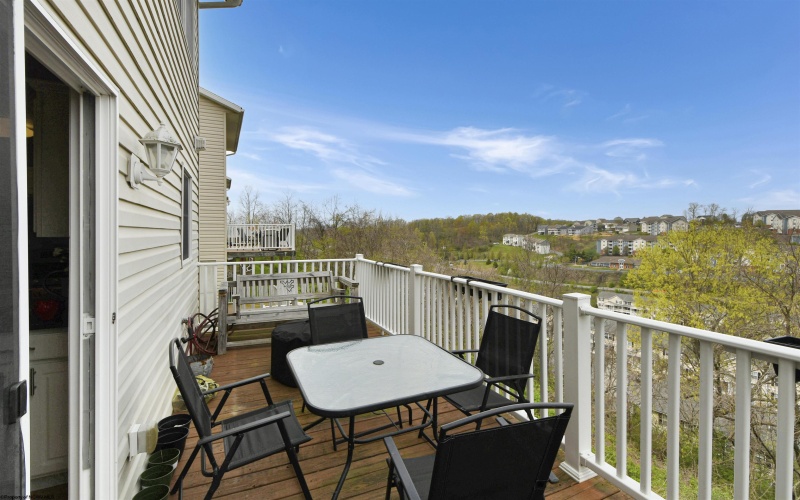 241 Donna Avenue, Morgantown, West Virginia 26505, 4 Bedrooms Bedrooms, 8 Rooms Rooms,3 BathroomsBathrooms,Single Family Attached,For Sale,Donna,10159081